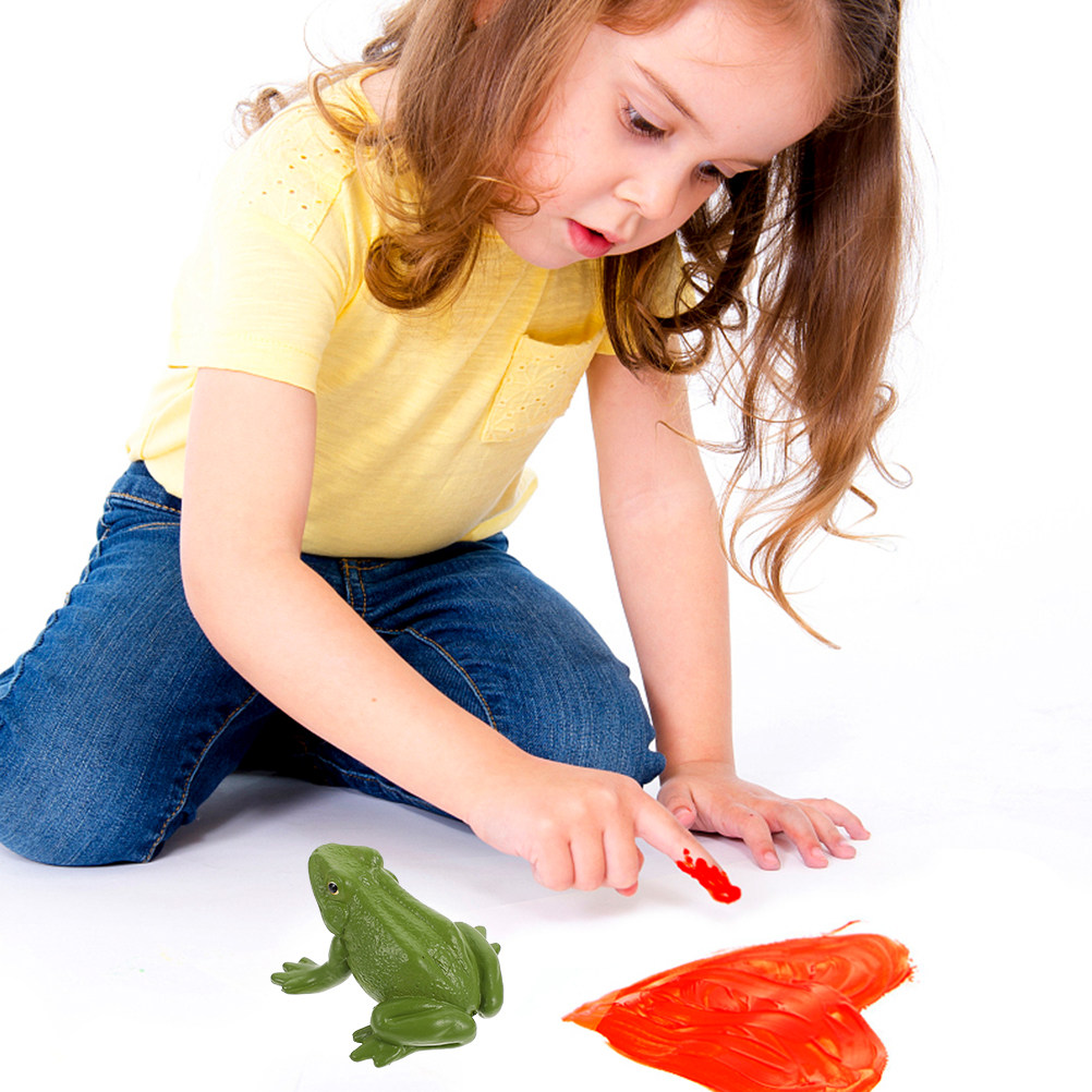 Science Toy - 2 Buah Patung Katak Artistik yang